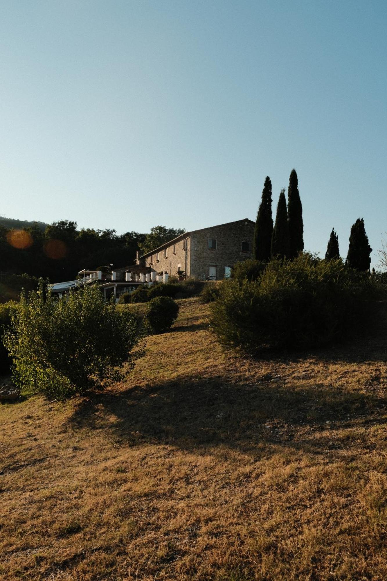 Vin Hotel - Wine Resort And Agriturismo Montieri מראה חיצוני תמונה