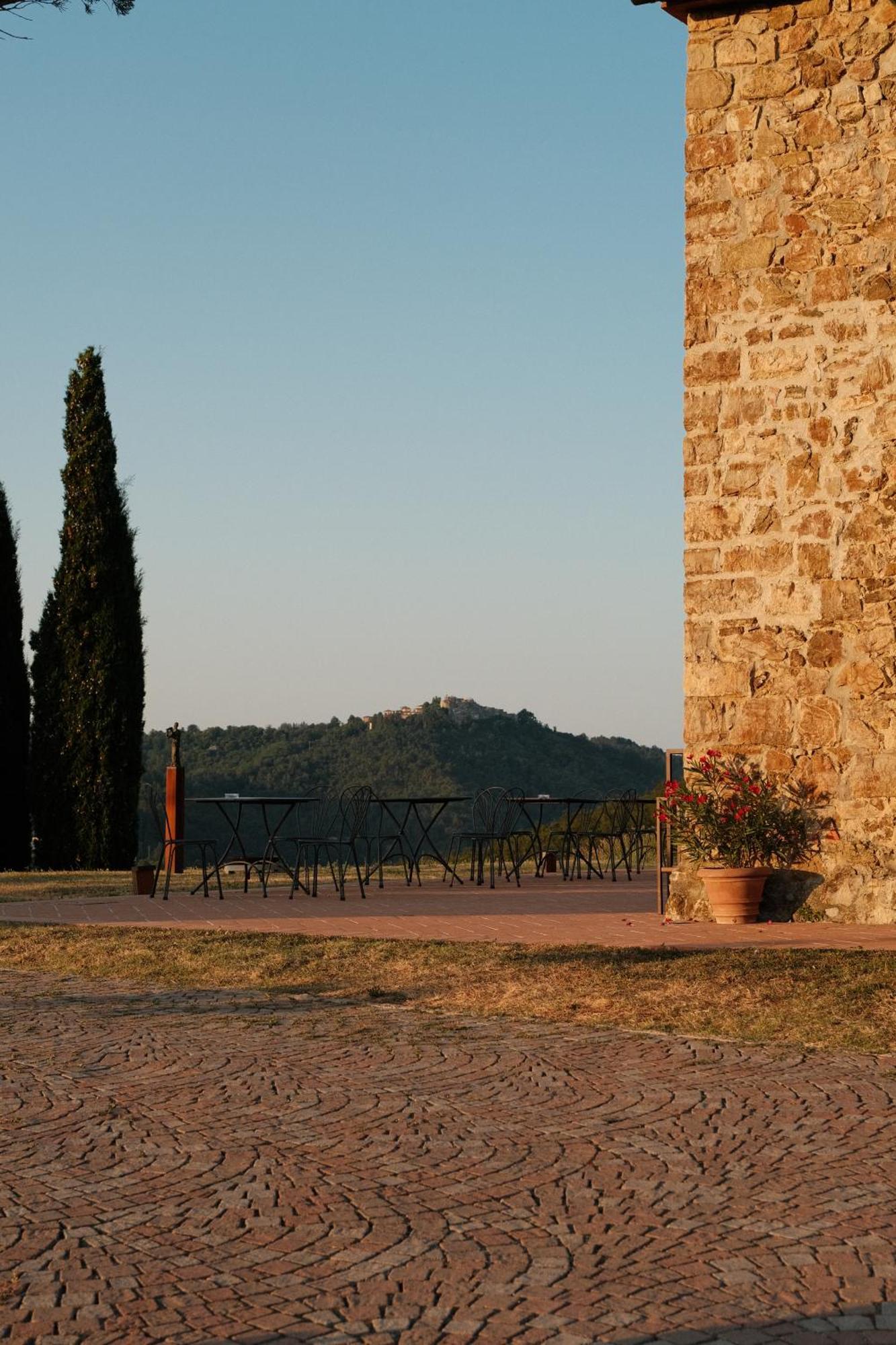 Vin Hotel - Wine Resort And Agriturismo Montieri מראה חיצוני תמונה